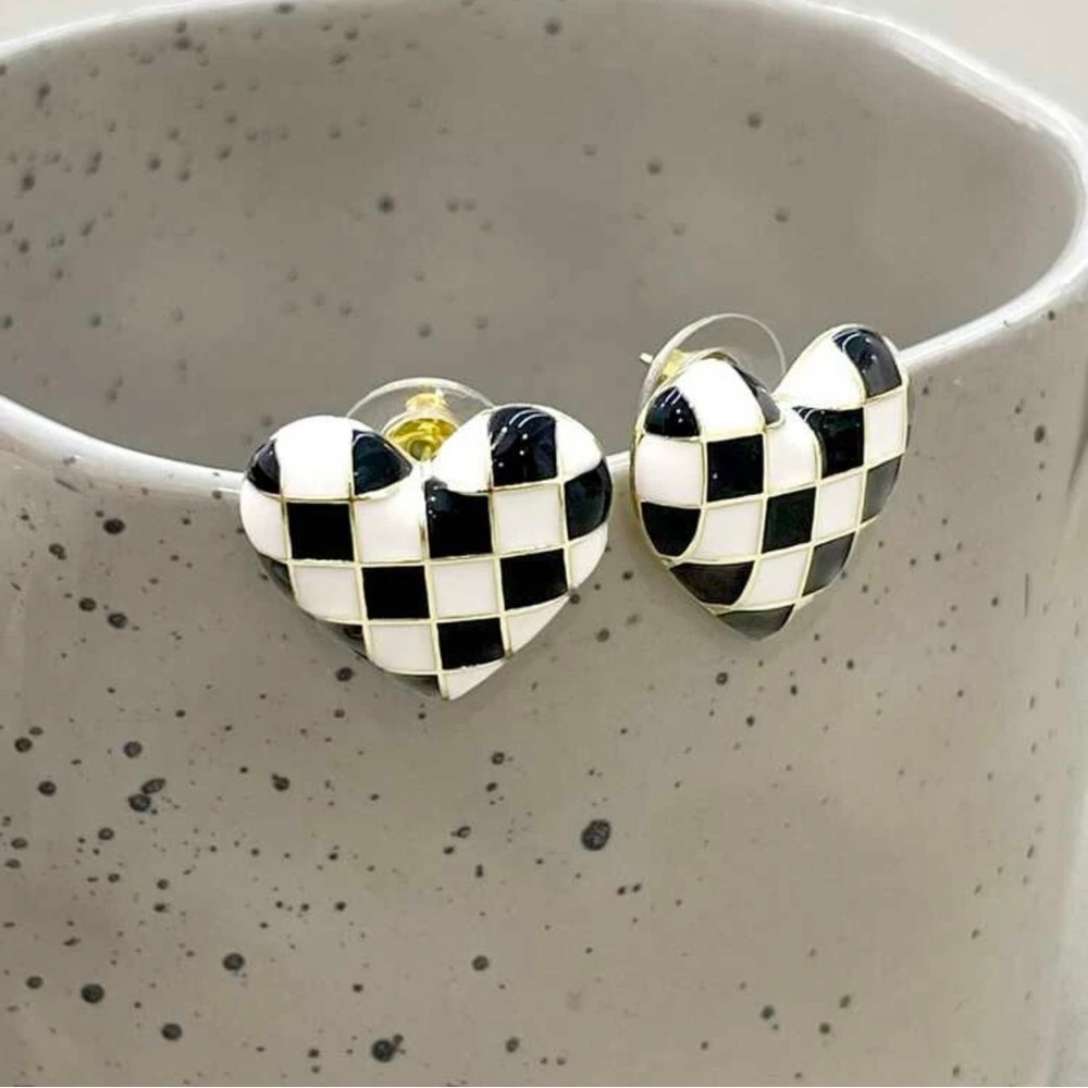 Heart Black and White Plaid Earrings